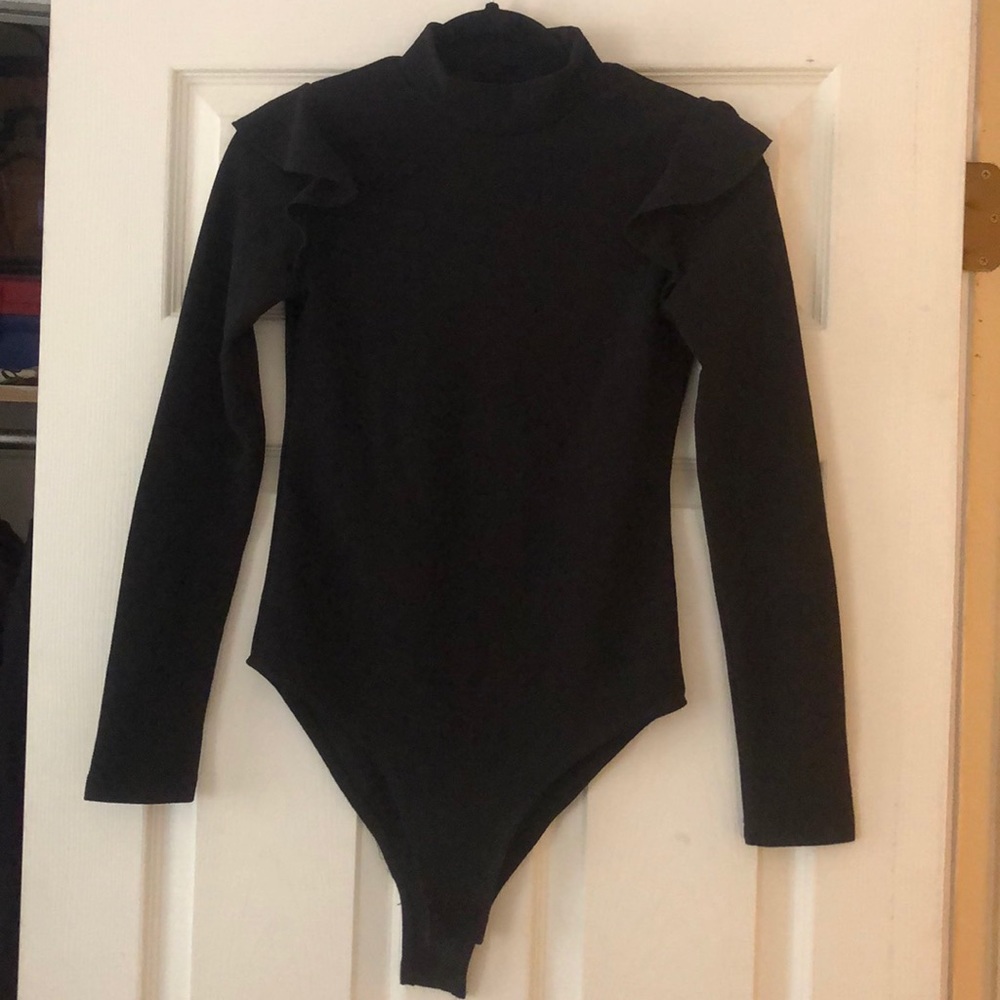 Ruffle sleeve high neck body suit